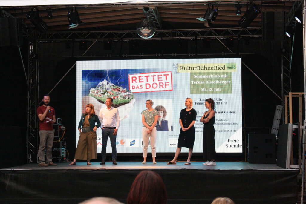 Die Gäste Teresa Distelberger, Bgm. Bernhard Zwielehner, Sandra Schwarz, Katharina Spanlang und Magdalena Hubauer ©: Sandra Fuchmayer